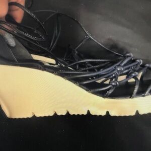 Stylish Black and Cream Women's heels Shoes